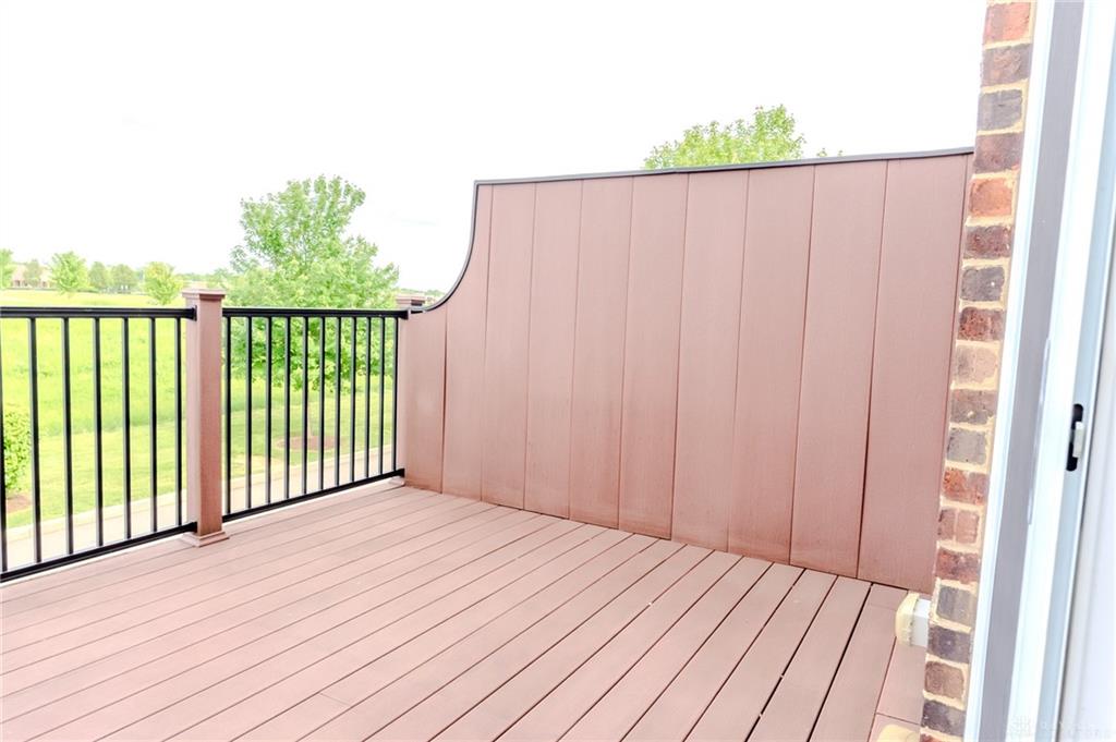 602 Brownstone Row Property Photo 29