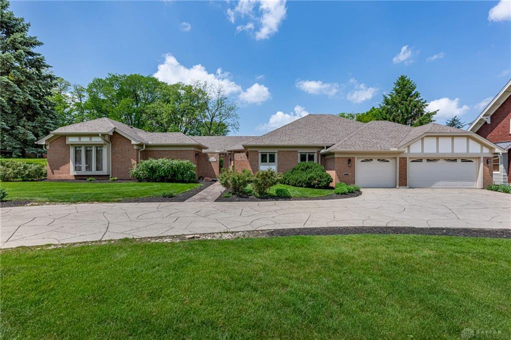 1785 Far Hills Avenue Property Photo 1