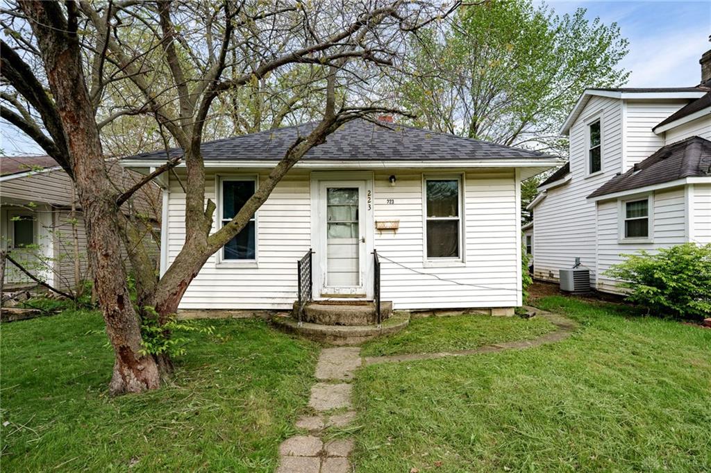 223 Sara St Property Photo 1