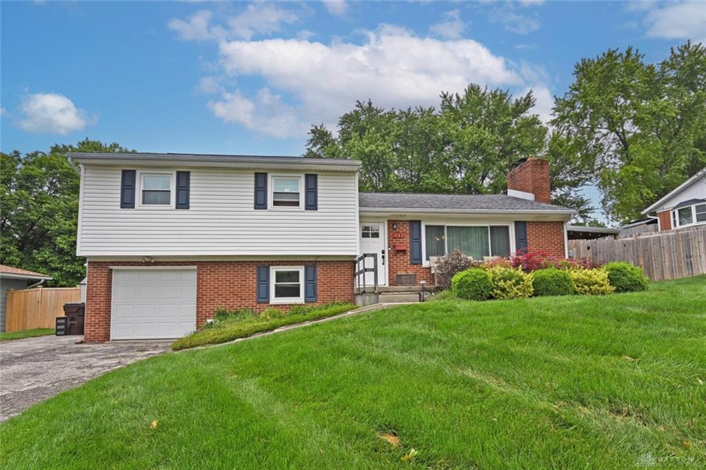 141 Arlington Avenue Property Photo 4