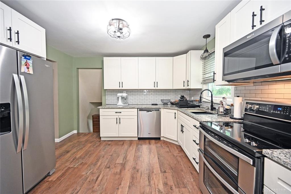 141 Arlington Avenue Property Photo 16