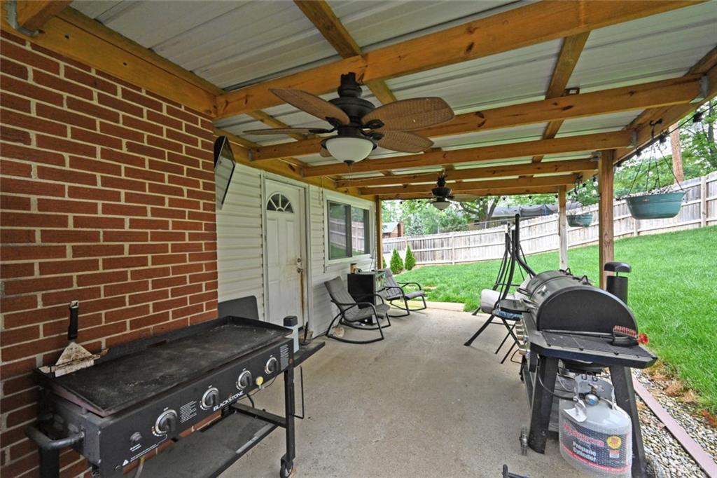 141 Arlington Avenue Property Photo 37