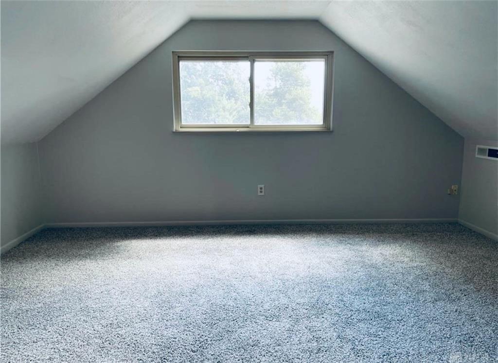 626 Skyles Road Property Photo 8