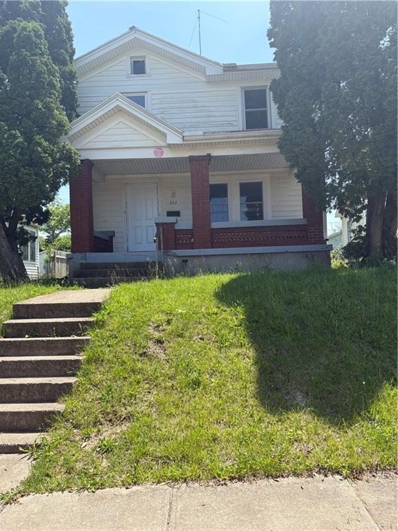 352 Edison St Property Photo 1