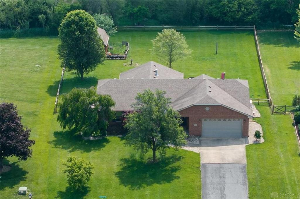 1000 Blue Jay Drive Property Photo 1