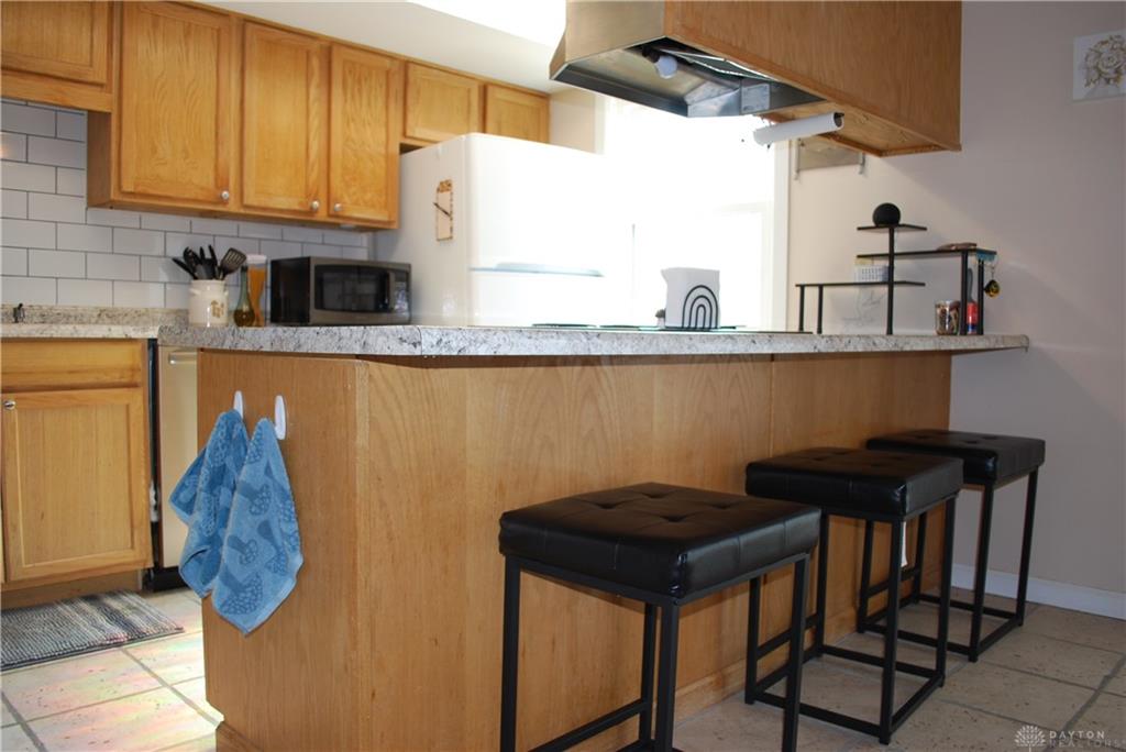 1404 Crown Point Ct Property Photo 5