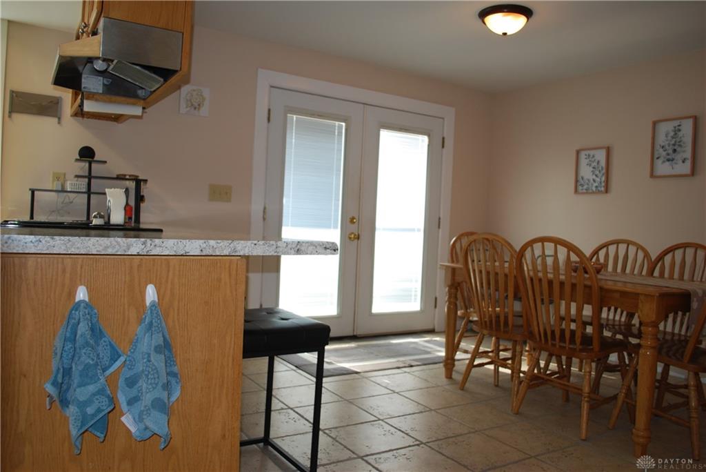 1404 Crown Point Ct Property Photo 7