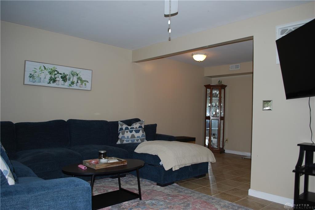 1404 Crown Point Ct Property Photo 11