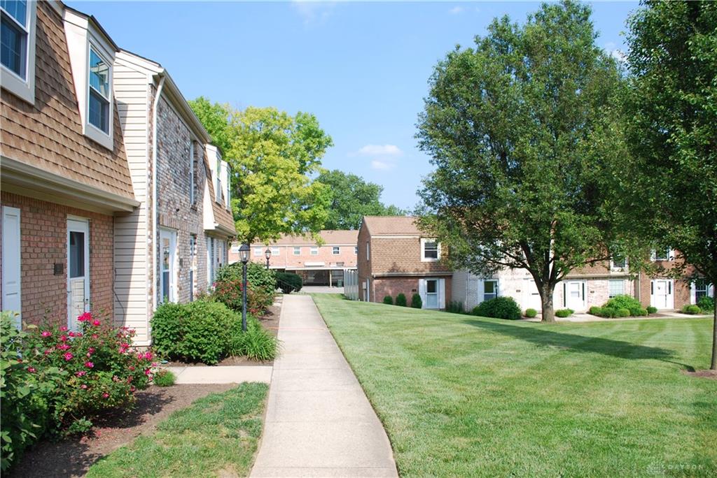 1404 Crown Point Ct Property Photo 33