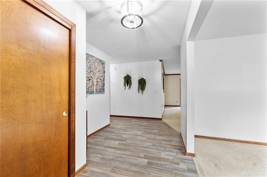 3154 Creekside Drive Property Photo 7
