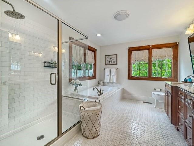 574 E Court St Property Photo 52
