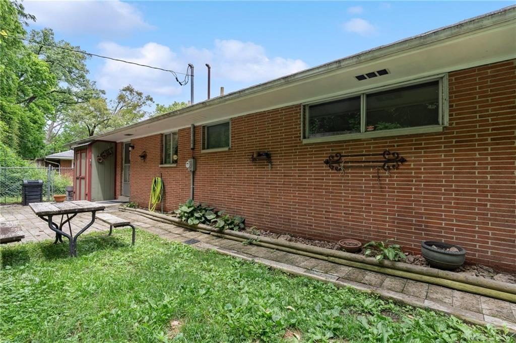 103 Odlin Ave Property Photo 3