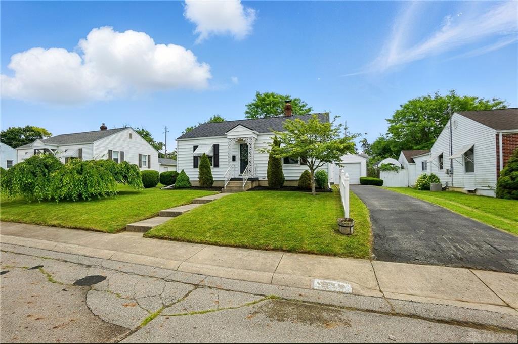 1330 Amherst Rd Property Photo 1