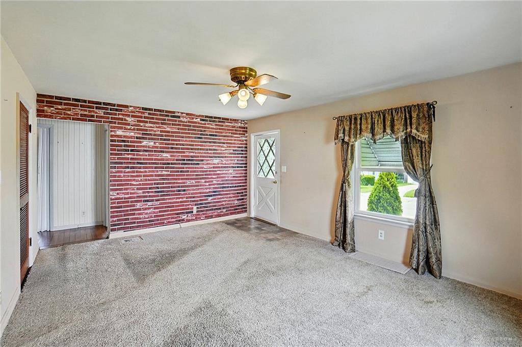1330 Amherst Rd Property Photo 4