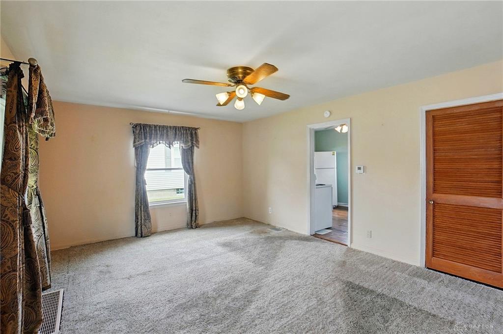 1330 Amherst Rd Property Photo 5