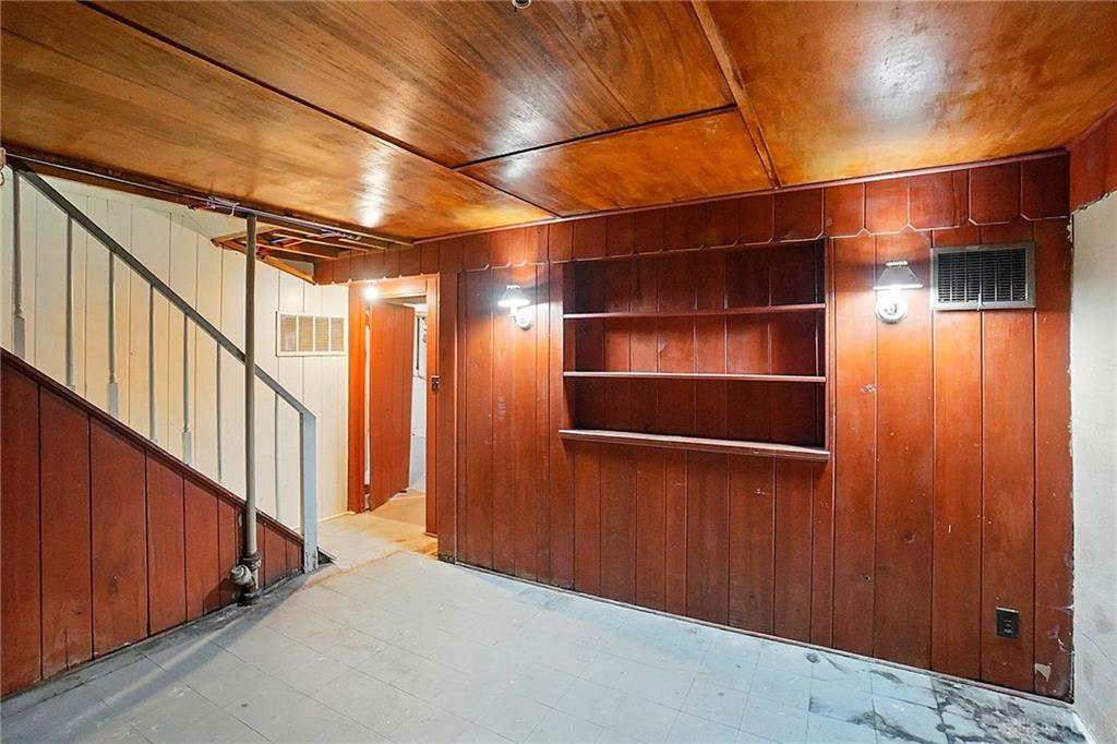 1330 Amherst Rd Property Photo 17