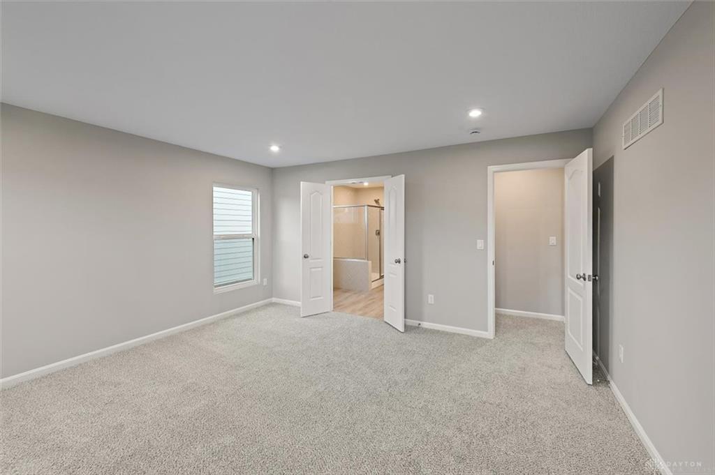 2587 Golden Leaf Property Photo 15