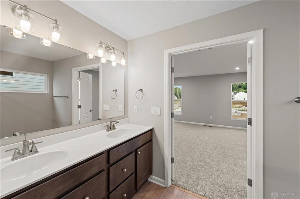 2587 Golden Leaf Property Photo 18