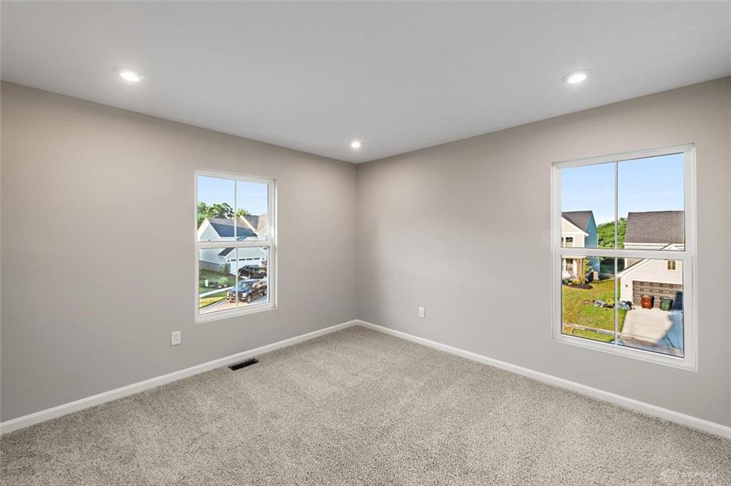 2587 Golden Leaf Property Photo 20