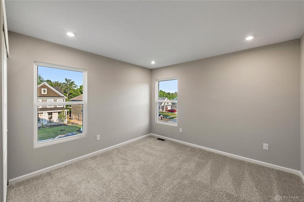 2587 Golden Leaf Property Photo 21