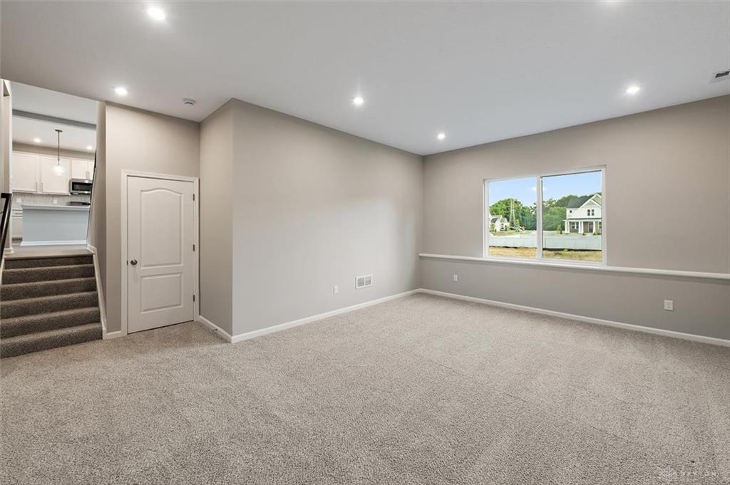 2587 Golden Leaf Property Photo 23
