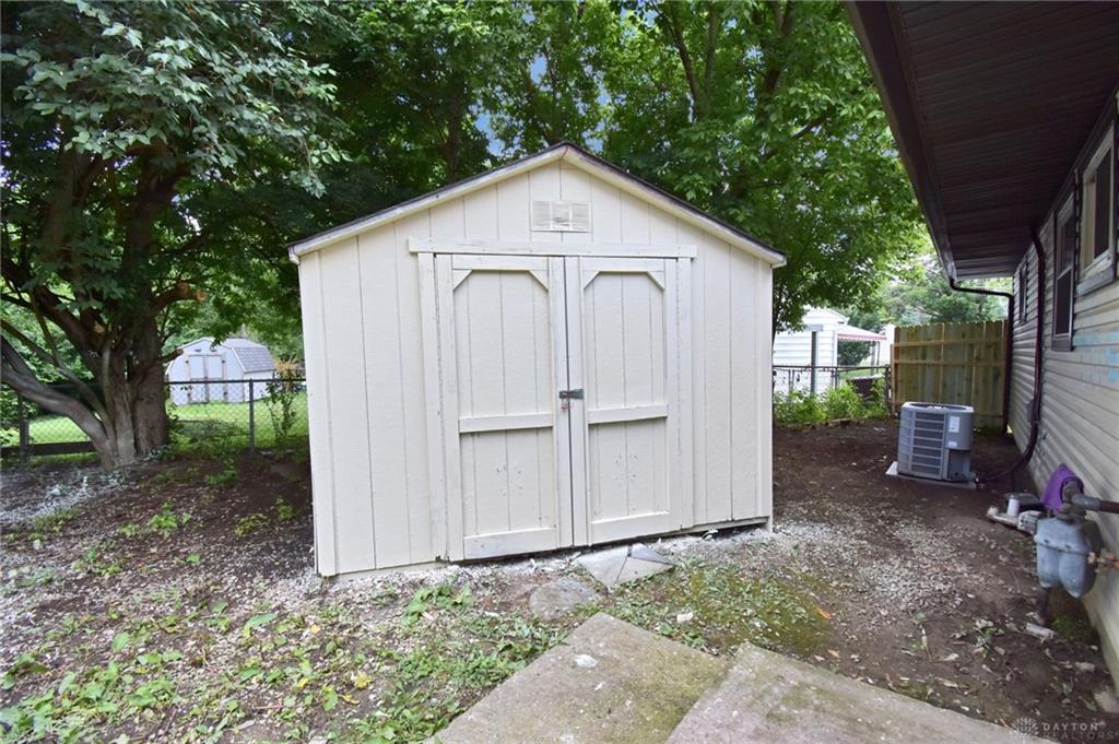 4901 Gardendale Avenue Property Photo 25
