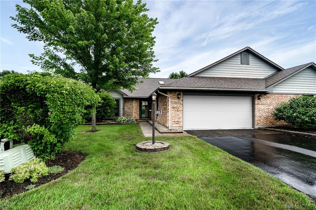 1911 Wedgewood Circle Property Photo 1
