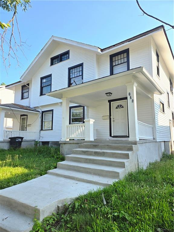 121-125 Parkwood Property Photo 1