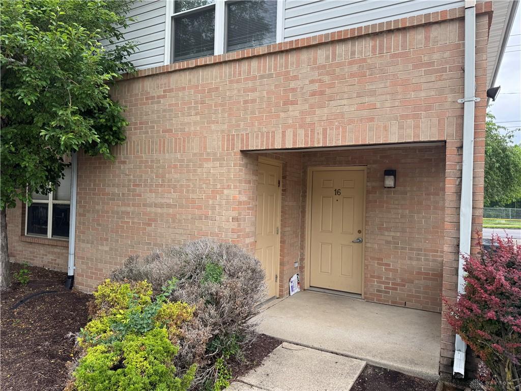 978 Irving Avenue 16 Property Photo 1
