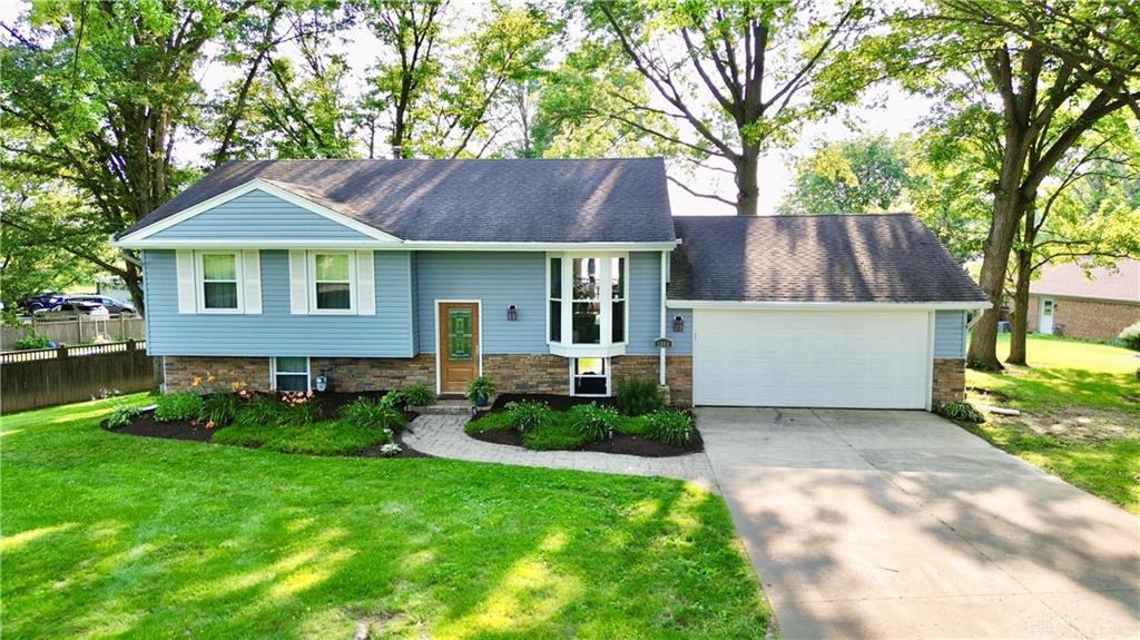 1860 E Choctaw Drive Property Photo 1