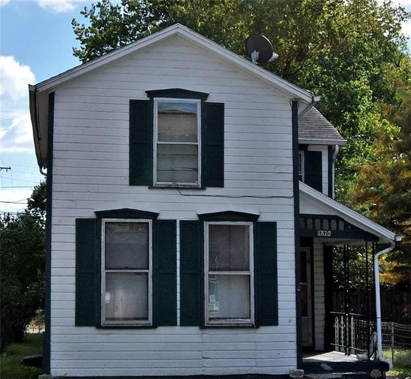 1820 E 4th Street Property Photo 1