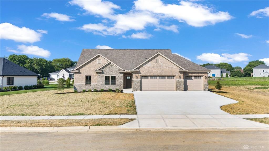 2573 Pleasant View Drive Property Photo 1