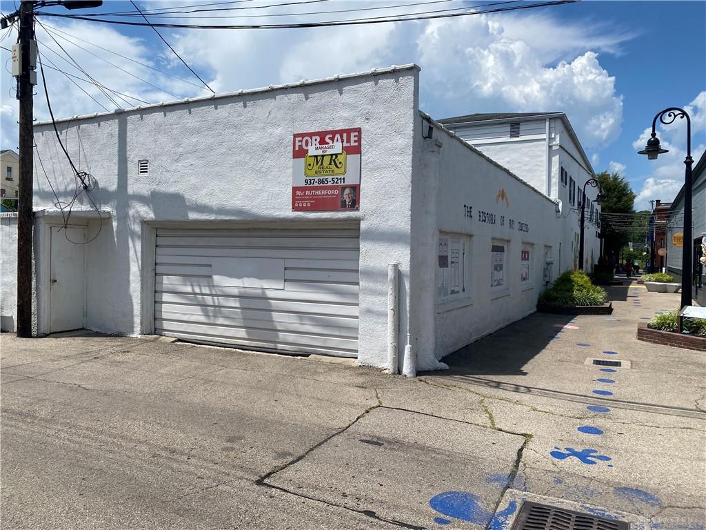 42 S Main Property Photo 7