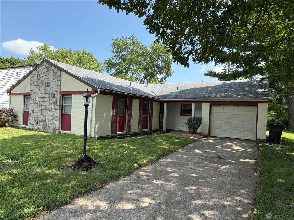 887 Hanson Drive Property Photo 1