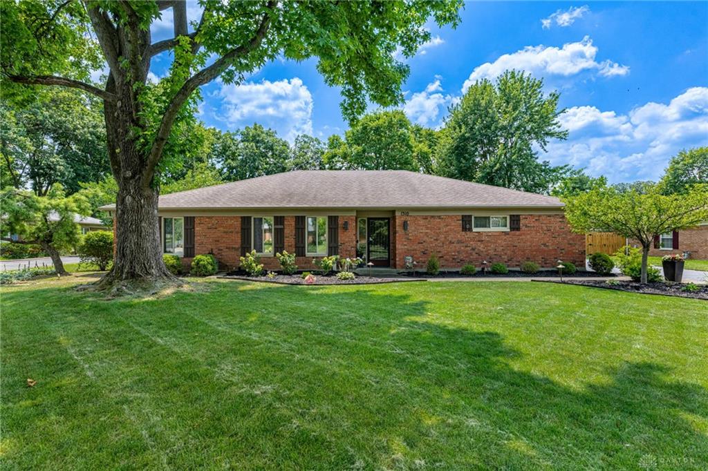 1310 Penbrooke Trail Property Photo 1