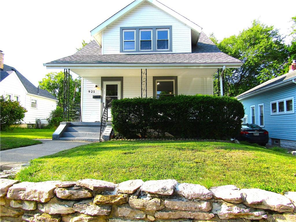 921 Weng Ave Property Photo 1
