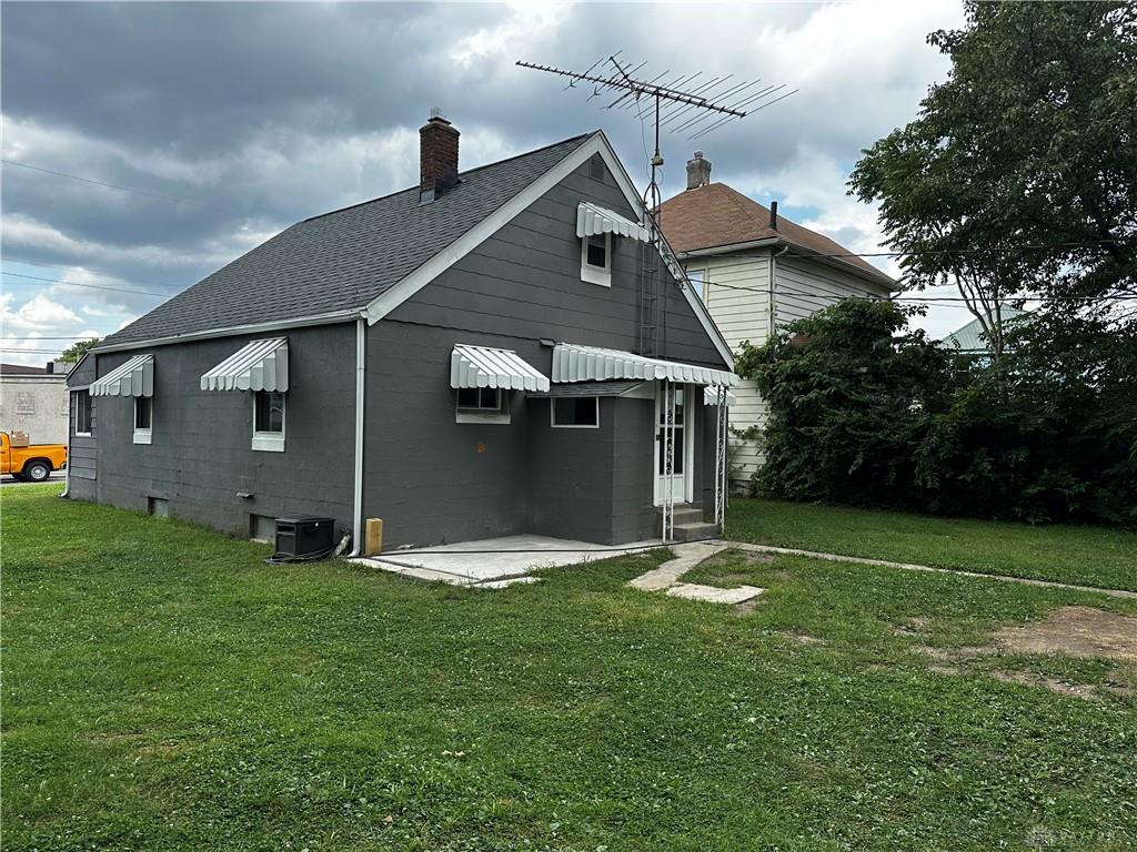1020 Saint Adelbert Property Photo 4