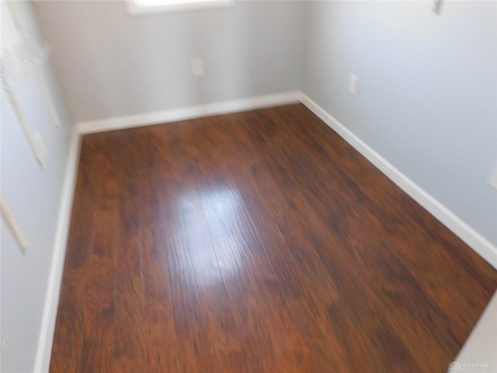 516 E 3rd Property Photo 15