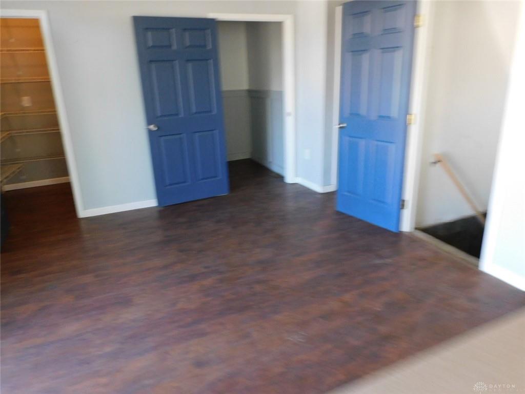 516 E 3rd Property Photo 27