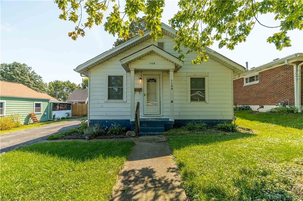 1108 Lexington