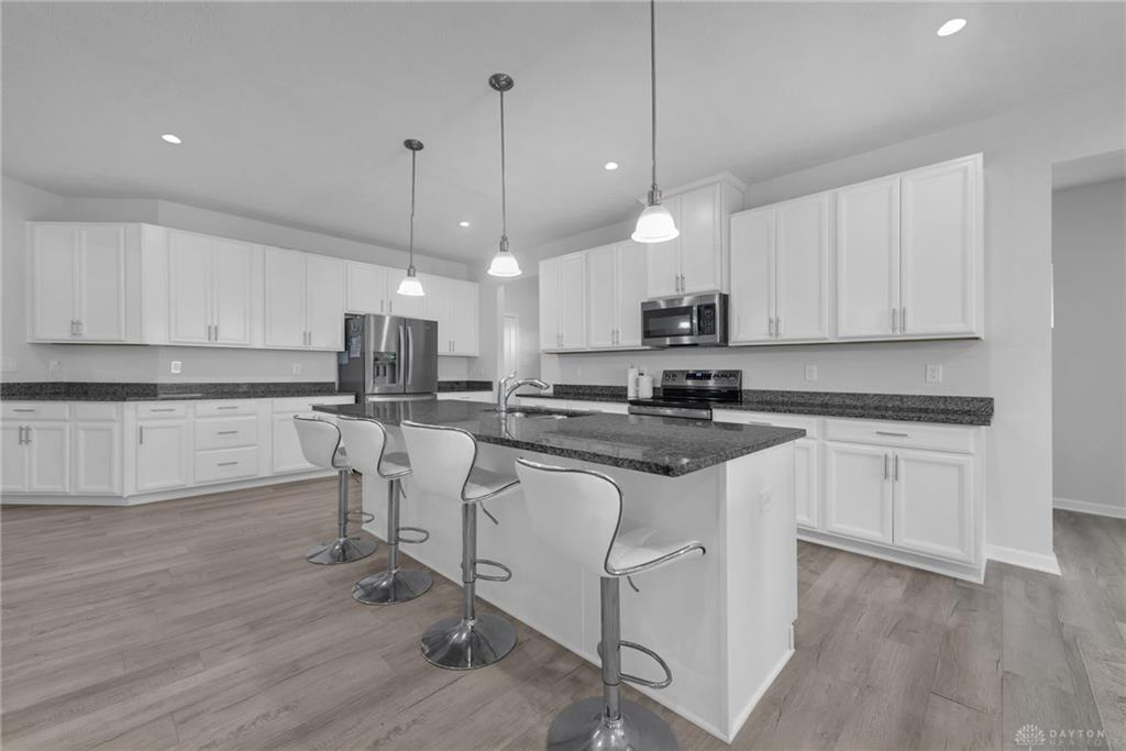 7191 Honeylocust Street Property Photo 23