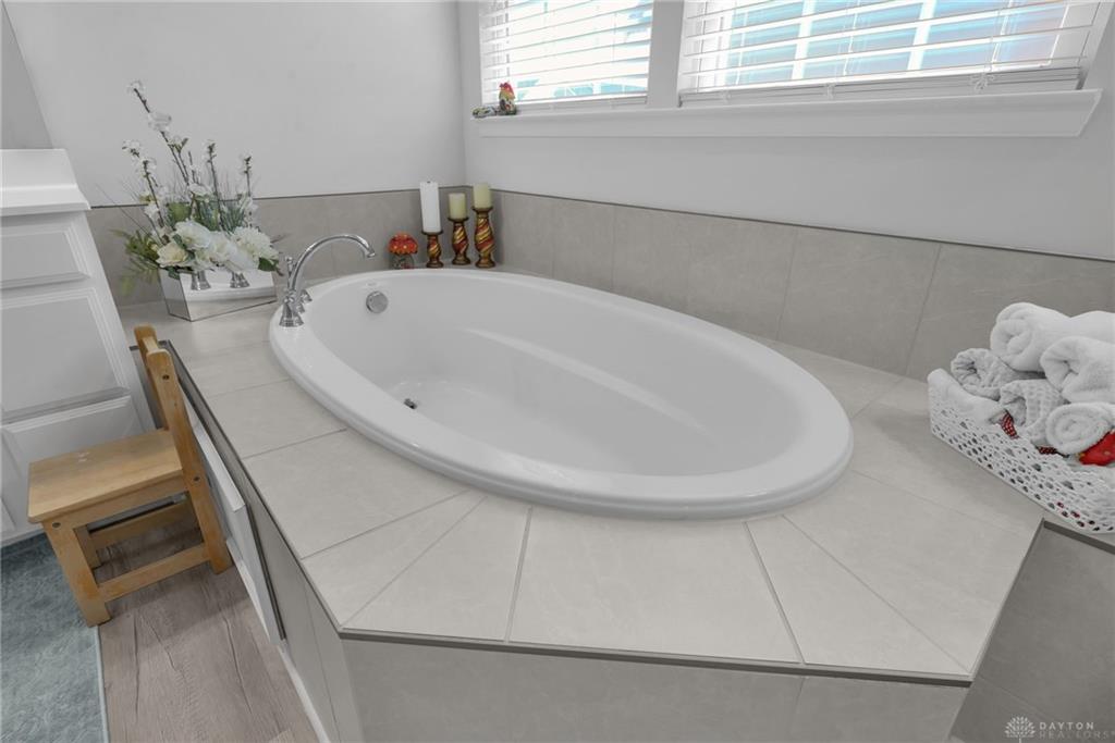 7191 Honeylocust Street Property Photo 33