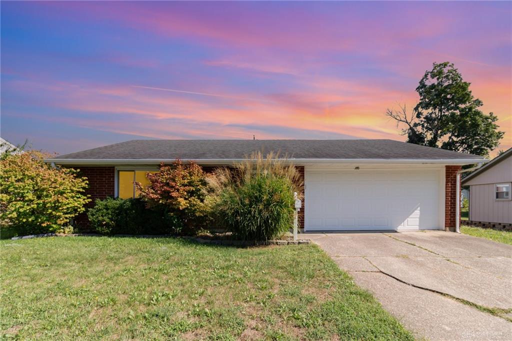 388 Thomas Drive Property Photo 1