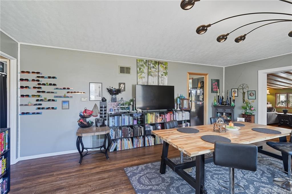 2013 Spencer Lane Property Photo 5