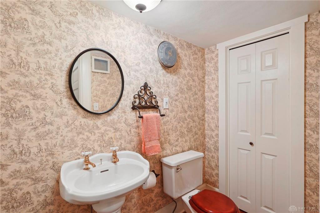 118 S Walnut Property Photo 44