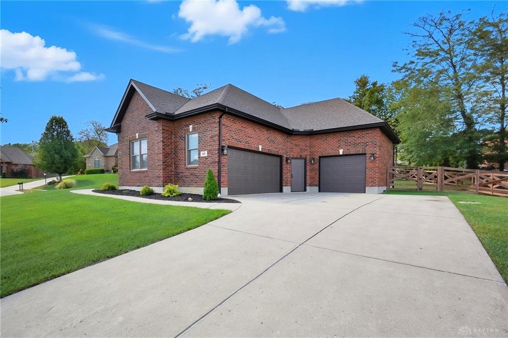 39 George Wythe Way Property Photo 3