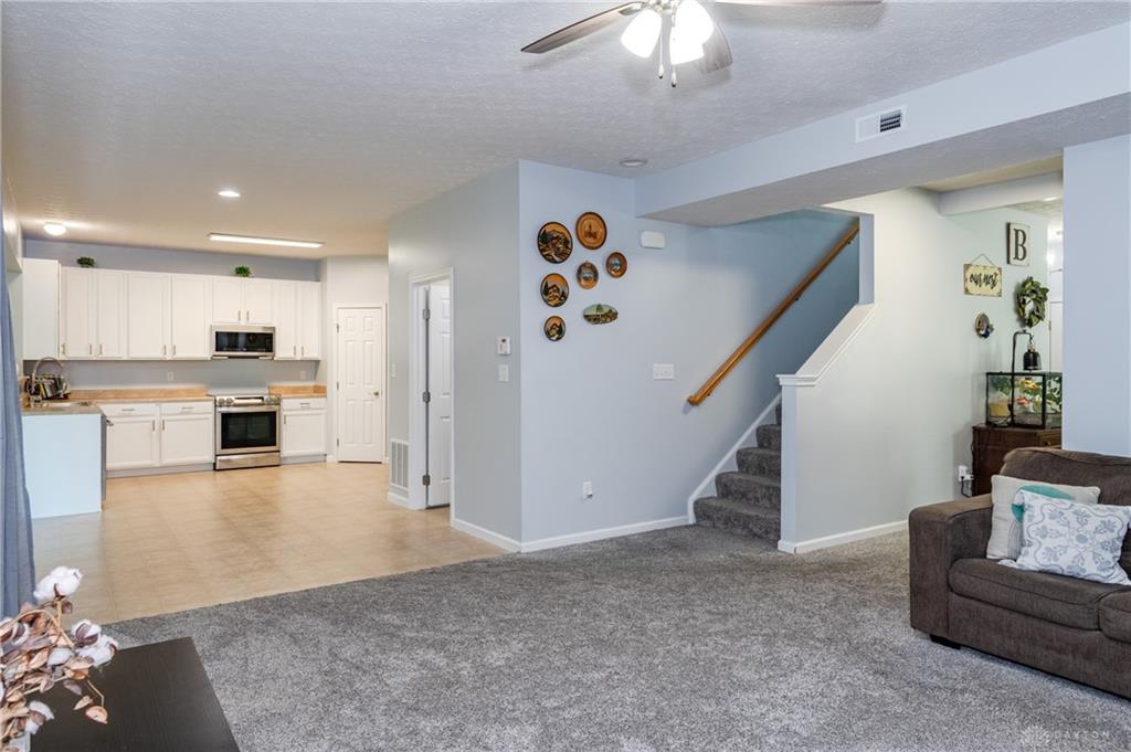 1695 Wimbledon Drive Property Photo 9