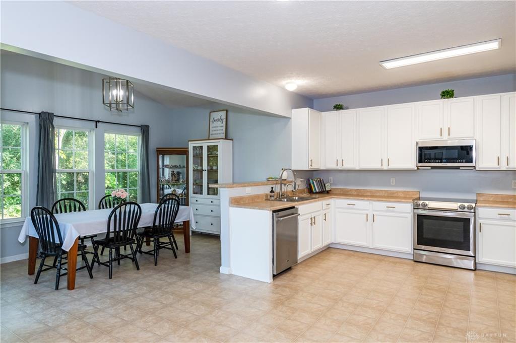 1695 Wimbledon Drive Property Photo 11