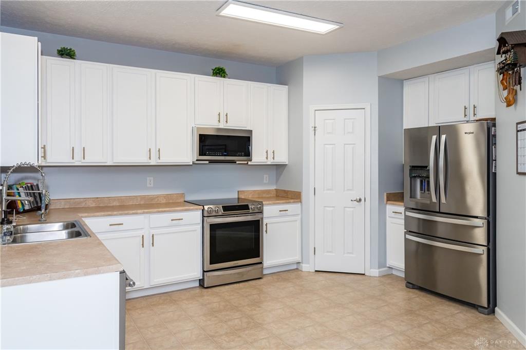 1695 Wimbledon Drive Property Photo 12