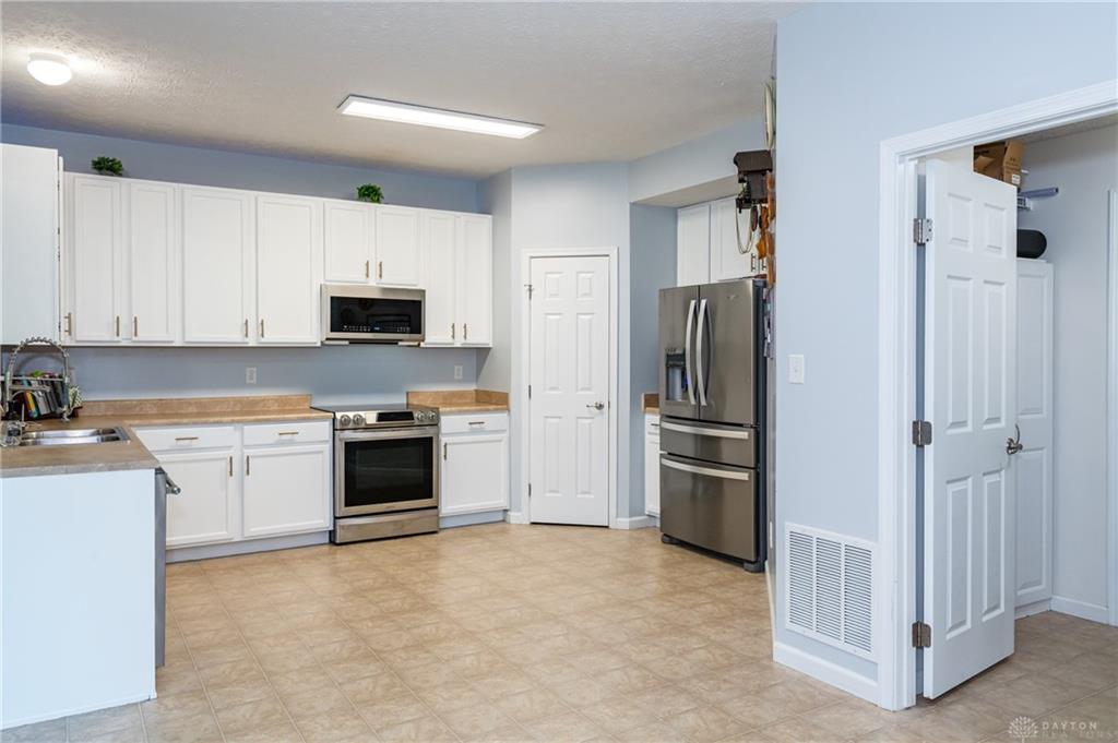 1695 Wimbledon Drive Property Photo 16